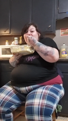 144844154_starting-the-day-off-my-eating-a-cake-for-breakfast-it-s-goi_0.m4v