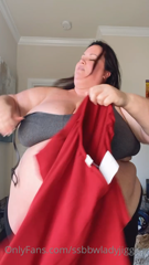 368243724_gotta-pack-for-this-week-s-work-trip-trying-on-new-clothes_2.m4v