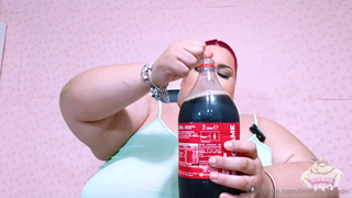 1672678788_6l-coca-cola-burps-belly-expansion-filmed-in-stun_7.mp4