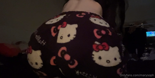 1072620314_ur-hello-kitty-gf-part-2_2.mp4