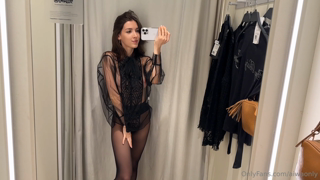 1309056287_transparency-of-tights-matches-perfect-to-blouse-what-you_0.mp4