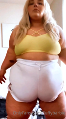 278283951_big-bodacious-bbw-jumping-on-bed_0.m4v
