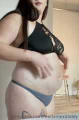 679093026_not-gonna-lie-filming-videos-turns-me-on_0.m4v