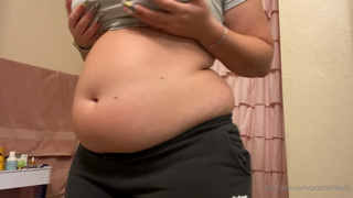 642728404_a-video-of-me-being-impressed-my-sweatpants-are-so-tight-and_1.m4v
