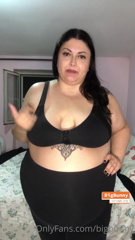 409041585_im-a-greedy-girl-and-i-cant-find-fitting-clothes-in-my-wardr_0.m4v