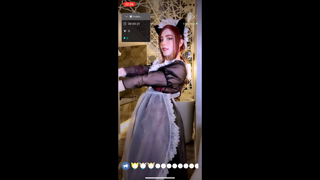 MollyRedWolf - Backstage broadcast - ManyVids.mp4