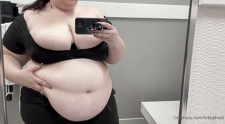 326368886_i-made-the-mistake-of-trying-on-clothes-right-after-stuffing_3.m4v