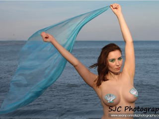 mermaid-becky-v0-pel9rd7z6x0h1.webp