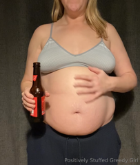 1498277414_getting-fat-for-february-day-32-beer-is-blowing-my-belly_0.mp4