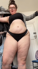 182360919_i-hope-you-enjoy-most-of-my-clothes-were-size-10-12-uk-and_6.m4v