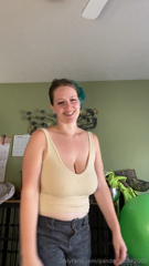 1247499956_these-two-clips-are-from-the-same-lovely-8-minute-burping-h_1.mp4