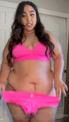 606969614_try-not-to-laugh-challenge-obese-girl-tries-to-squeeze-into_0.mp4