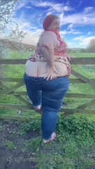 134183557_a-gorgeous-trip-out-ended-in-a-little-play-at-a-fence-right_0.m4v