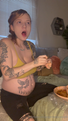 1772976722_new-pregnancy-stuffing-tight-jeans-big-burps_0.mp4