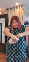 247533576_try-on-new-outfit_0.mp4