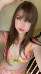 588139577_im-not-sure-if-i-can-deal-with-the-bangs-maybe-when-they-g_1.m4v