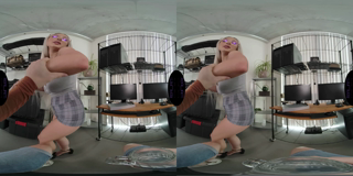 Skylar Vox VR Collection