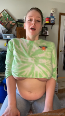 983800371_soda-burps-make-my-belly-so-full_0.mp4