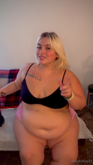 751619125_juicy-booty-coke-chug-with-lots-of-belly-play-and-burps_28.m4v
