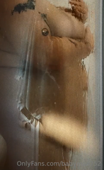 467546263_come-shower-with-me_0.m4v