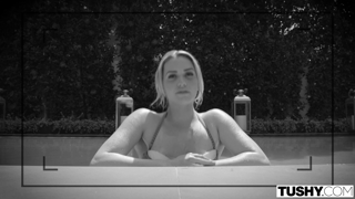 Tushy 2018.05.21 Mia Malkova, Vicki Chase - My Anal Muse [1080p].mp4