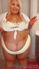 32559064_daily-show-too-small-bikini-tease_0.m4v