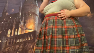 427111317_wingardium-leviosa_0.m4v