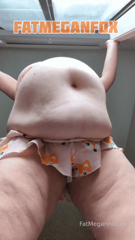 419053875_what-does-the-fox-say-she-says-she-s-hungry_0.mp4