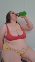 379517463_watch-me-chug-an-entire-bottle-of-soda-in-30-seconds-then-p_0.m4v