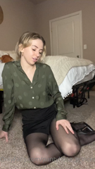 497868750_giving-you-a-pantyhose-hj_0.m4v