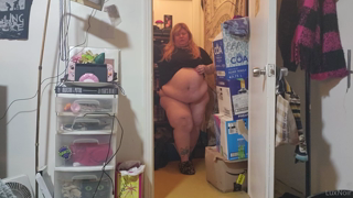 1578205173_watch-me-waddle-jiggle-and-shake-if-yr-interested-in-seei_0.mp4