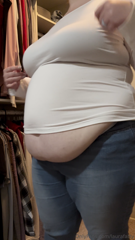 1206920913_i-just-love-to-have-a-big-belly-to-play-with_2.mp4