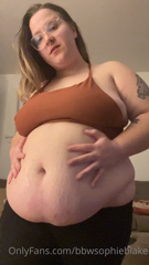 281505984_is-this-a-tiny-shirt-or-am-i-just-really-fat_13.m4v