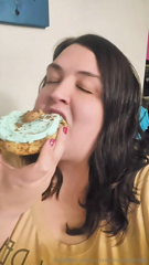 1360612053_lazy-sunday-with-some-crumbl-cookies-just-missing-you_3.mp4