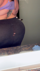 1730759303_ripped-my-new-sexy-pants-from-my-ass-i-felt-my-ass-cheeks-s_0.mp4