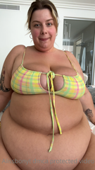 505408884_so-soft-and-jiggly_0.m4v