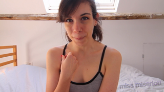 Miss Miserlou - Shaving My Pussy Bare For You.mp4