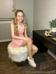 111410672_stream-started-at-02-19-2021-06-03-am-watch-this-pussy-get_0.mp4