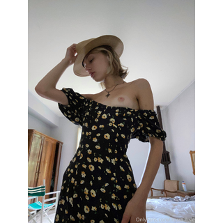 3024x4032_92e8302bd926594d812df502c8b6a300.jpg