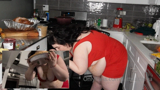818488907_thanksgiving-mega-stuffing-two-cameras-i-m-ready-to-be-m_1.mp4