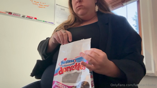 794875134_everyone-loves-the-office-fatty_0.m4v