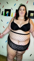 1259028061_fishnets-that-hug-all-of-my-fat-rolls-and-curves_12.mp4