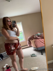 678455760_empty-yet-bloated-belly-before-i-treated-myself-with-a-facia_4.mp4