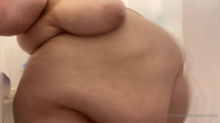 428969623_slo-mo-belly-play-jumping-around_1.m4v