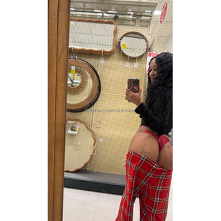 daniliaa_😏_my_pants_felllll_4199894190.jpeg