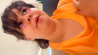 598629466_being-fat-in-public-is-what-i-do-best-3-will-be-doing-a-ppv_1.m4v