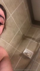967585377_im-getting-too-big-for-even-average-showers_0.mp4