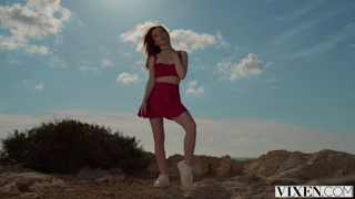 2021.07.30 Lottie Magne - Something Magical (102747).mp4