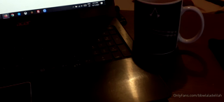 70442356_answering-dms-send-food-and-pet-pics_0.mp4