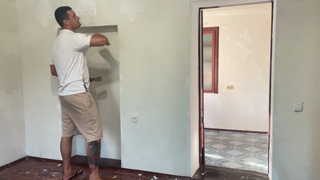 Cheating Wife Fucks the Construction Worker While Husband Secretly Watches and Jerks Off-(1080p30).mp4